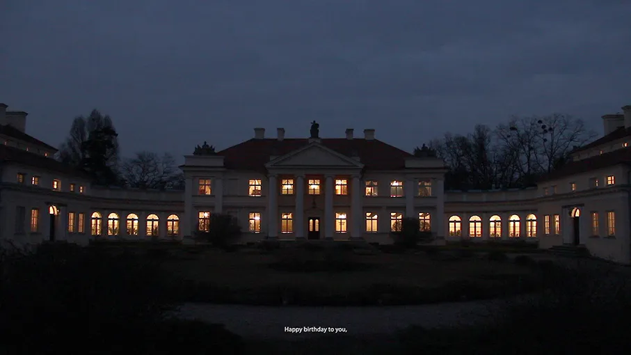 Long live the museum View 3